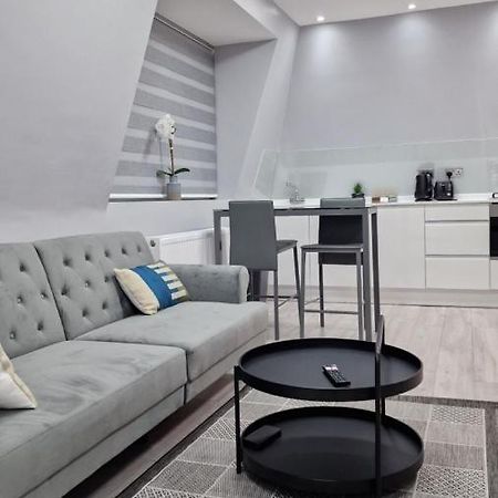 New London Apartment Exterior photo